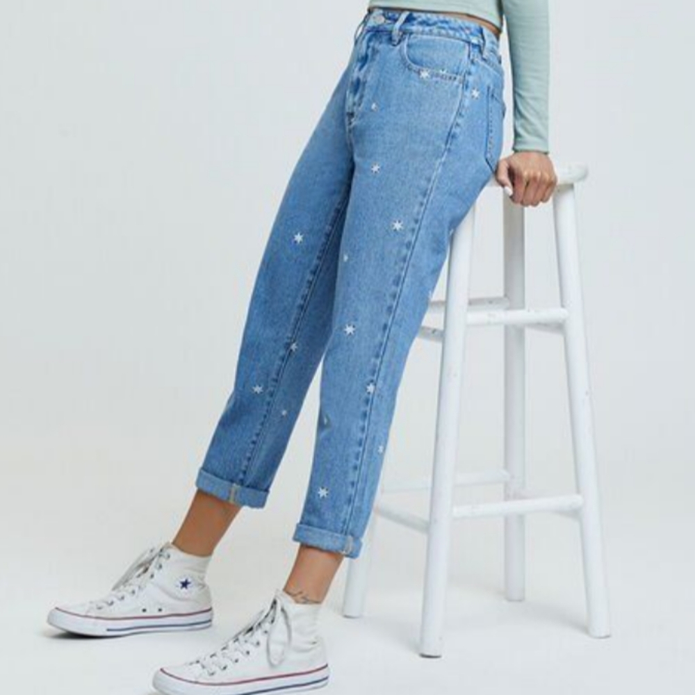 NWT Raining Daisy PacSun Mom Jeans